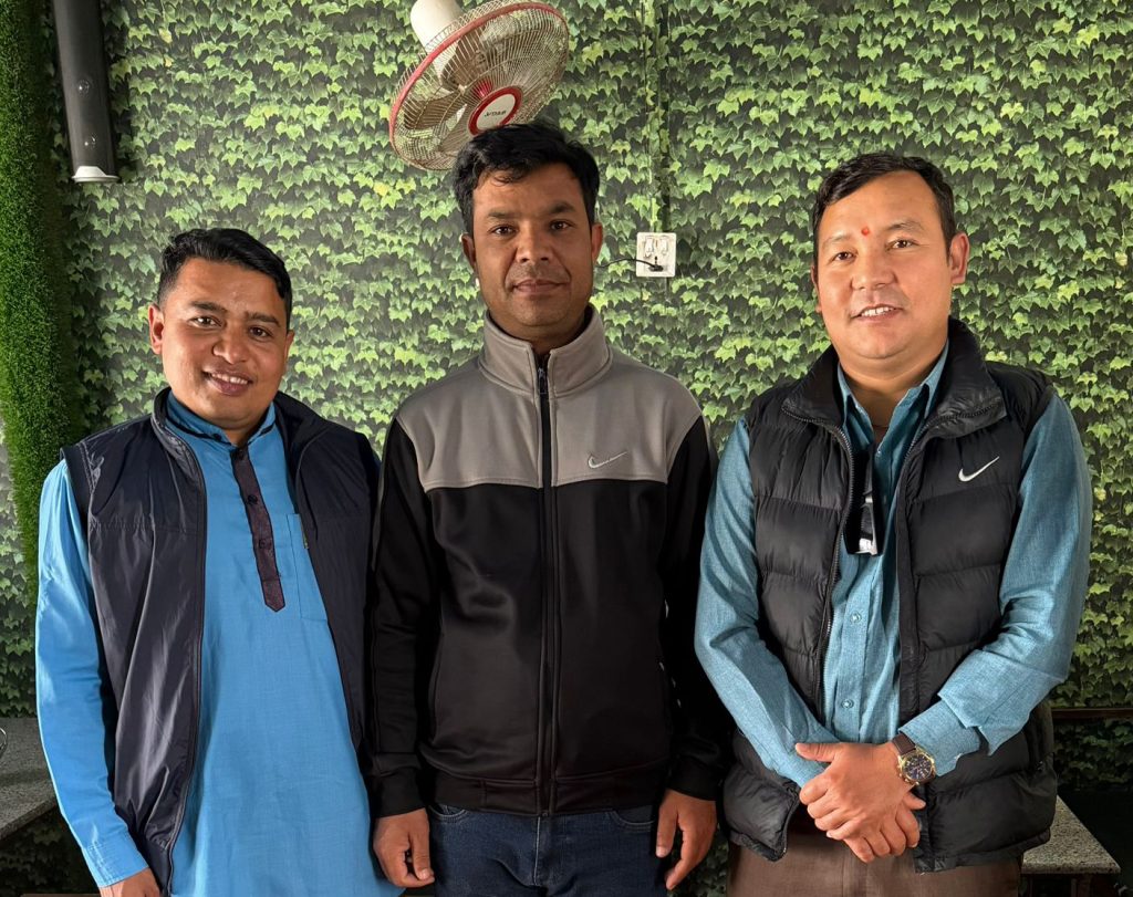 धुलिखेल मिरावेल होटल बन्द भएको मजदुरले तलब नपाएको बिषयमा छलफल पश्चात